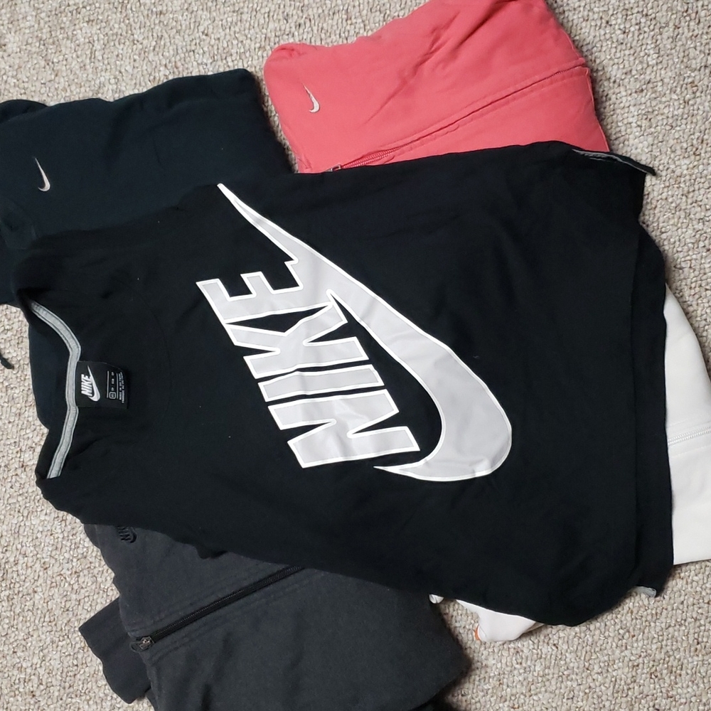 Athletic collection! - Picture 3 of 10
